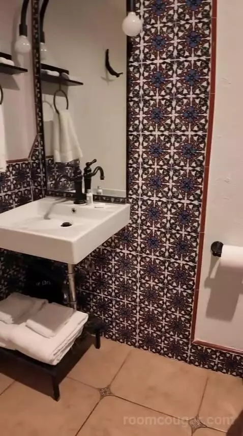 Queen Room with Two Queen Beds (#1121) bathroom picture #8