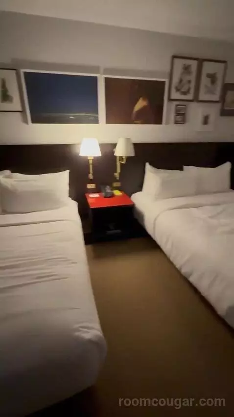 Park Mgm Two Queen (#7322) bed picture #10