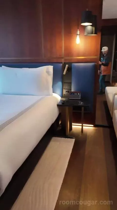 Junior Suite with Terrace (#715) bed picture #5