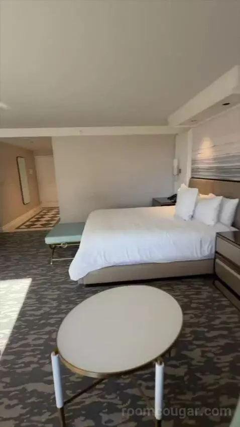Premier King (#9098) bed picture #7