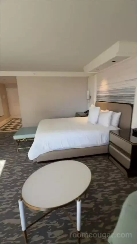 Premier King (#9098) bed picture #9