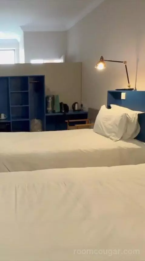 Standard (#1) bed picture #2