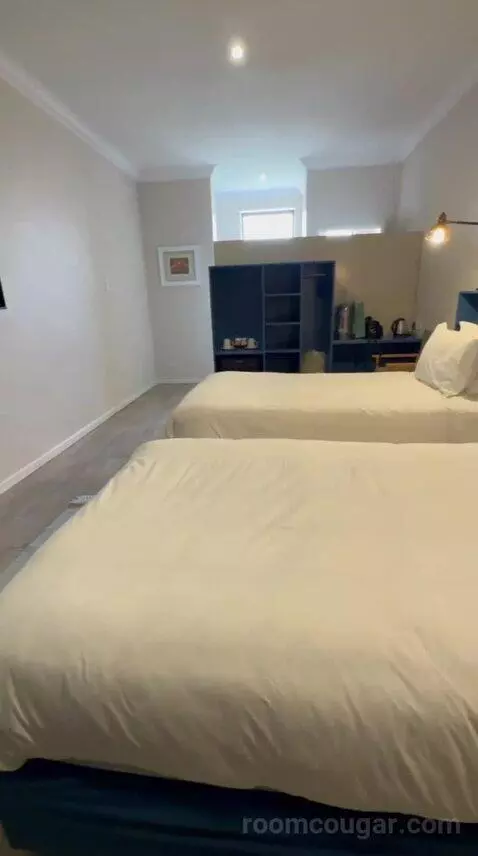 Standard (#1) bed picture #8