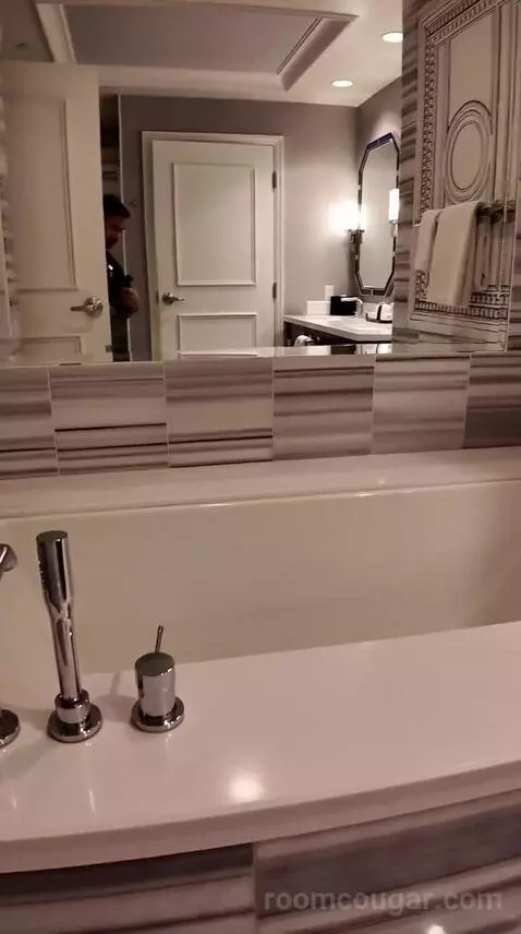 Palace Premium Room, 2 Queen Beds (#535) bathroom picture #4