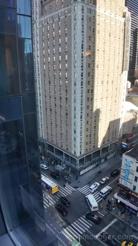Premium King Room with Midtown View (#1605) view picture #7