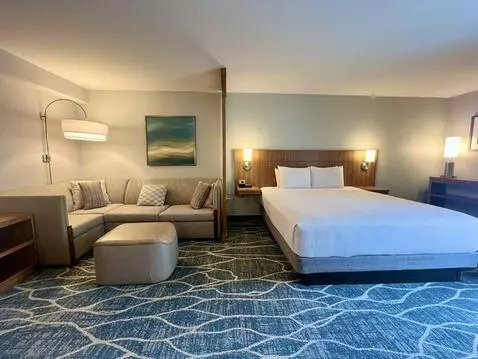 Hyatt Place Waikiki Beach King Room with Sofa Bed and Mountain View review by bevandryan