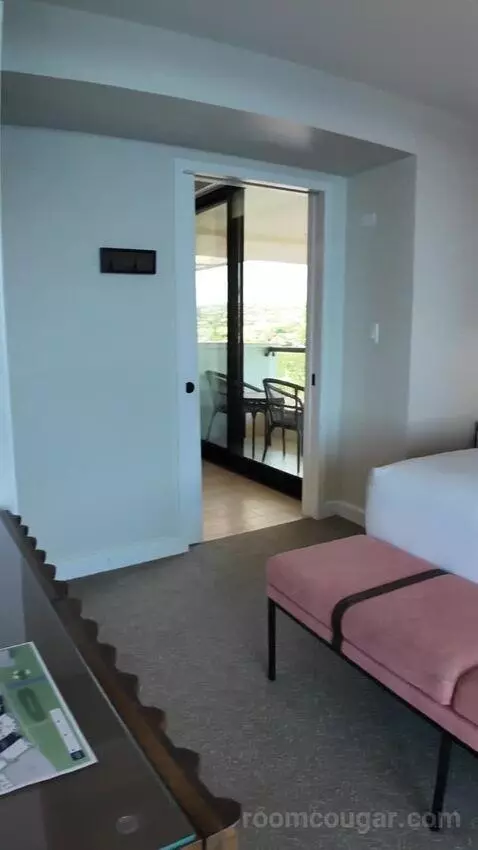 Suite with Ocean View (#980) bed picture #1