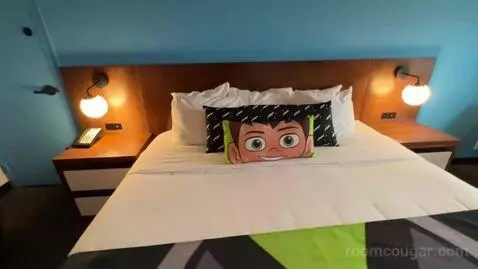 King Room (#259) bed picture #6