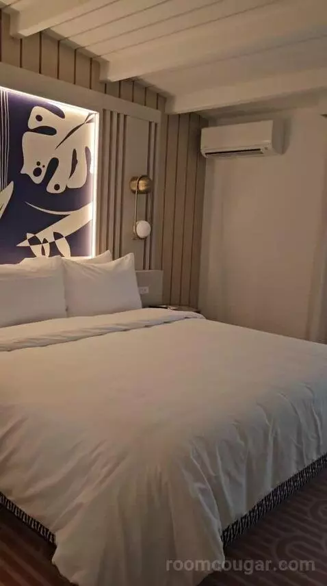 Standard (#439) bed picture #2