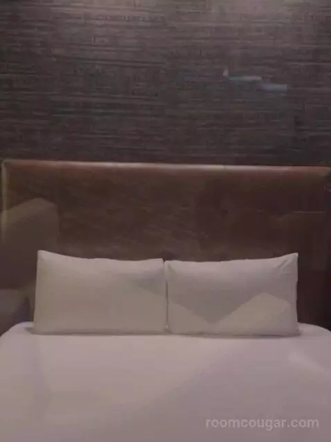Tower One Bedroom Suite bed picture #1