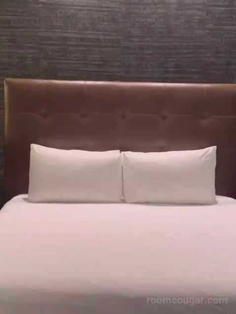 Tower One Bedroom Suite bed picture #6