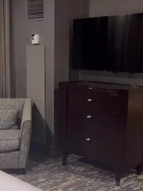 Tower One Bedroom Suite bed picture #12