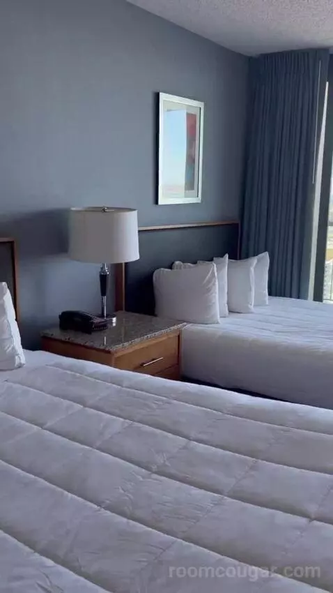Deluxe Studio with Two Double Beds (#2809) bed picture #9
