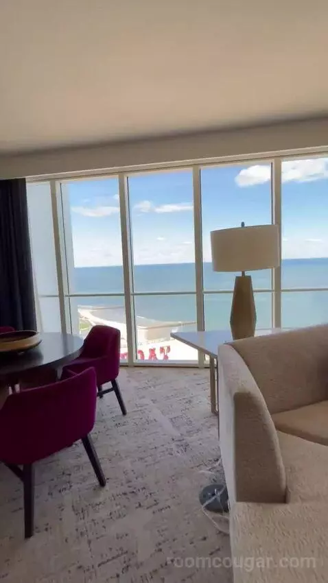 North Tower Celebrity Suite (#3557) view picture #6