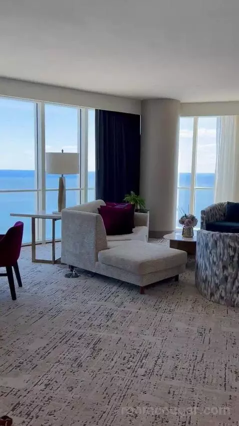 North Tower Celebrity Suite (#3557) view picture #1