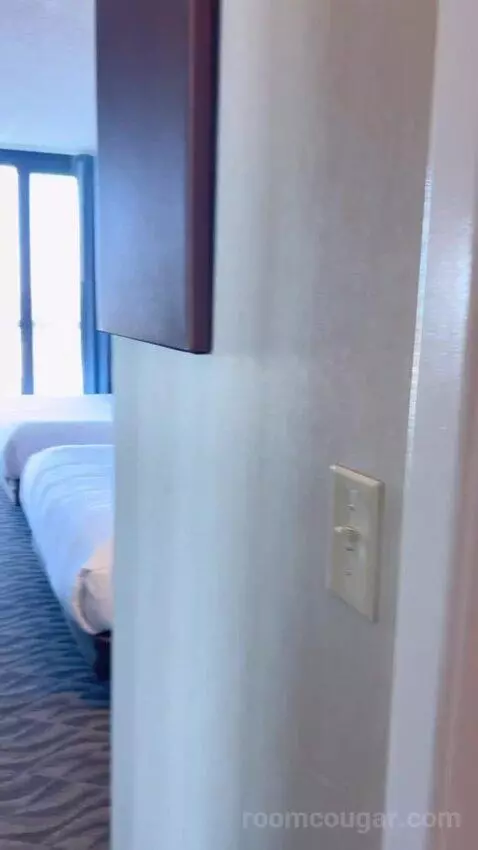 Deluxe Studio with Two Double Beds (#2718) bed picture #10