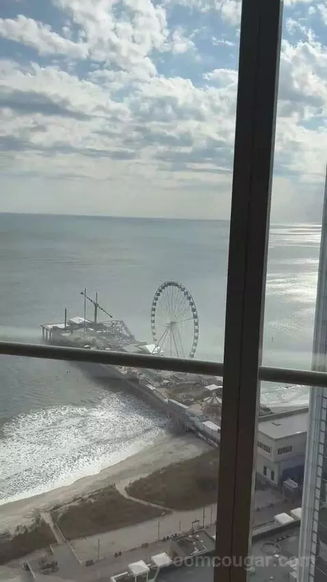 North Tower Ocean Deluxe 2 Queens (#3260) view picture #6