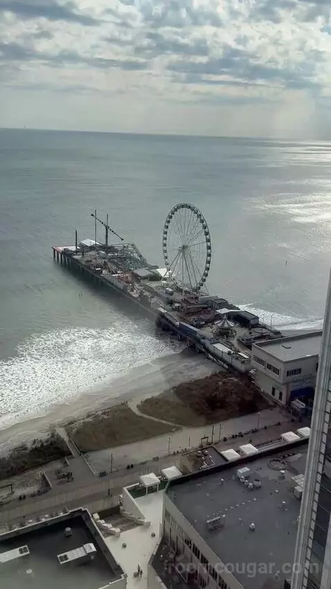 North Tower Ocean Deluxe 2 Queens (#3260) view picture #7