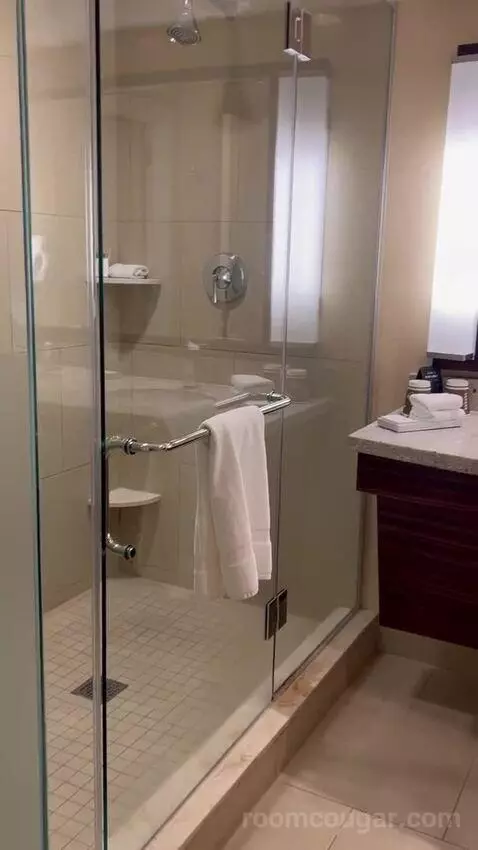 North Tower Ocean Deluxe 2 Queens (#3260) bathroom picture #7