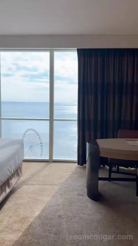 North Tower Ocean Deluxe 2 Queens (#3260) view picture #1