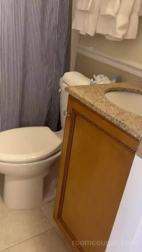 One Bedroom Townhouse - S (#508) bathroom picture #6
