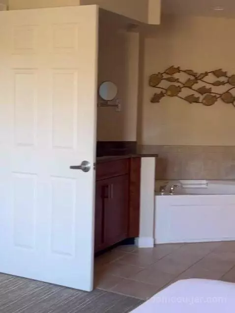 Two-Bedroom Villa with King/Double Beds, Sofa Bed and Balcony (#1330) bathroom picture #5