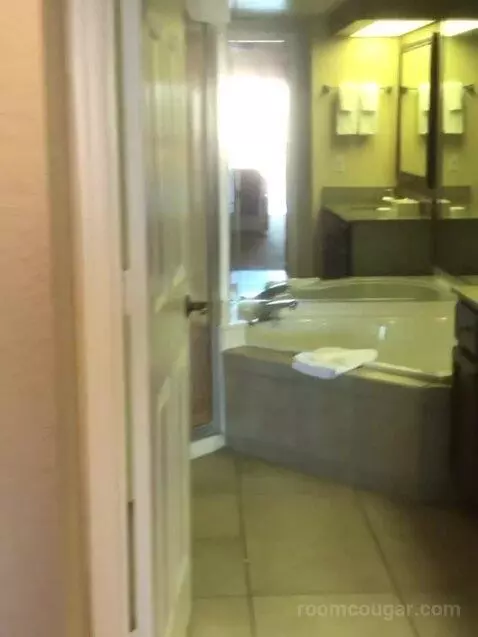 3 Bedroom Villa bathroom picture #5
