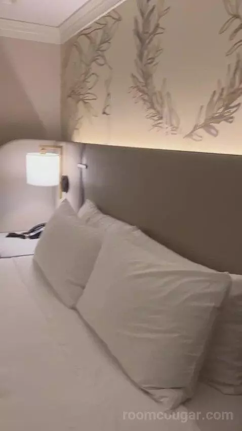 Newly Renovated Centurion Tower Premium King (#3618) bed picture #7