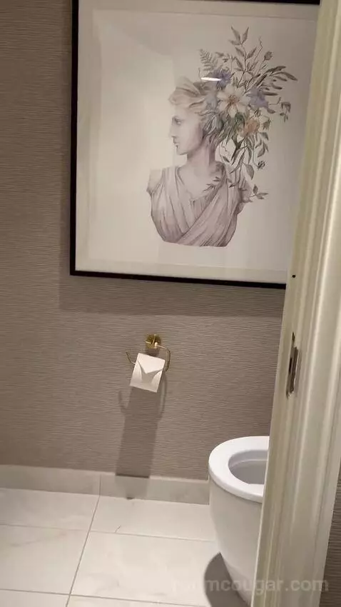 Newly Renovated Centurion Tower Premium King (#3618) bathroom picture #10
