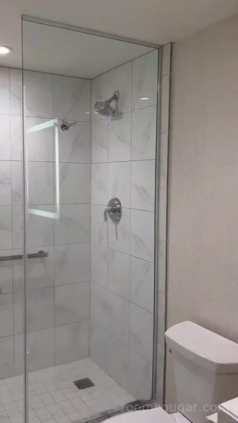 North Deluxe Room 1 King (#823) bathroom picture #11