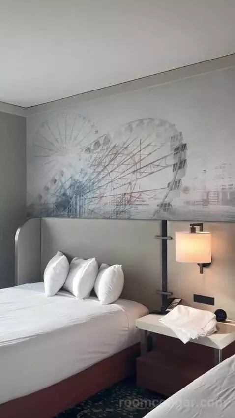 New Renovated Waterfront Tower Premium 2 Queens (#27097) bed picture #7