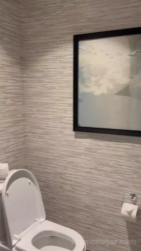 New Renovated Waterfront Tower Modern Suite King (#33100) bathroom picture #11