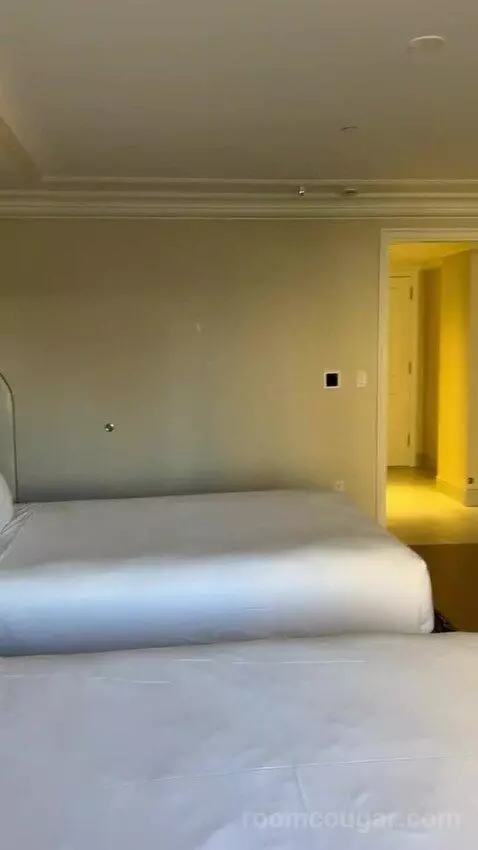 Premium Ocean Non Smoking Two Queens bed picture #11