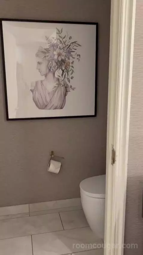 Premium Ocean Non Smoking Two Queens bathroom picture #10