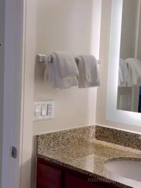 2 Bedroom Lock Off Villa bathroom picture #5