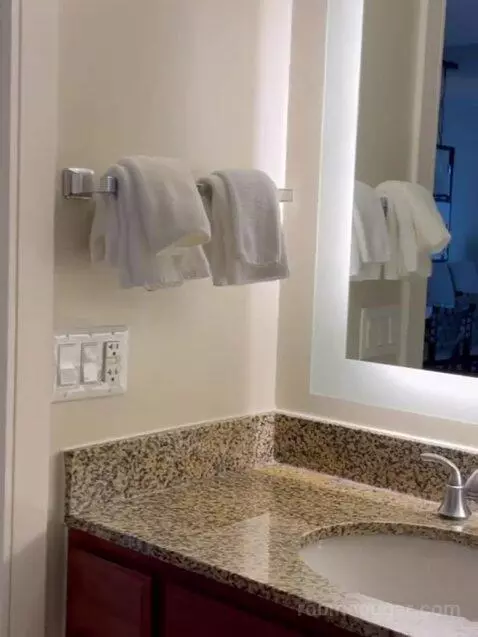 2 Bedroom Lock Off Villa bathroom picture #6