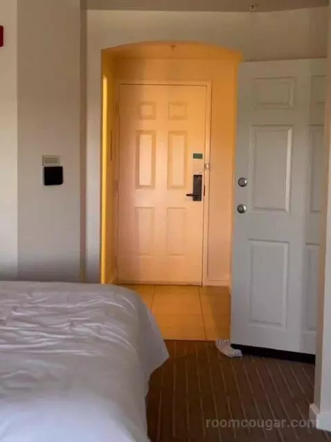 2 Bedroom Lock Off Villa bed picture #9