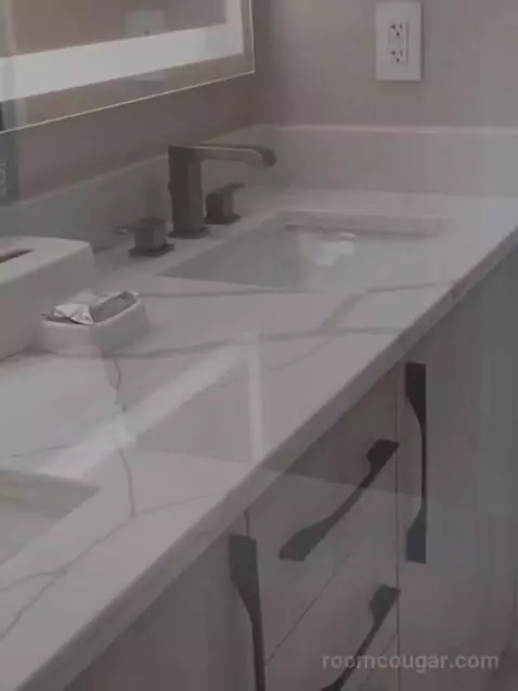 Signature Two Bedroom Suite bathroom picture #8