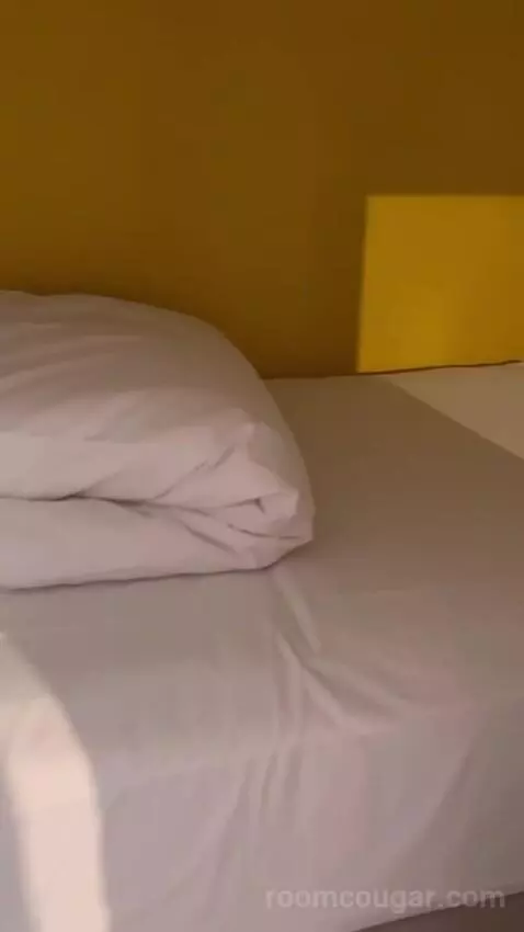 Jr Suite (Spring break) bed picture #10