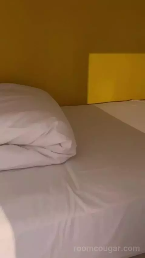 Jr Suite (Spring break) bed picture #12