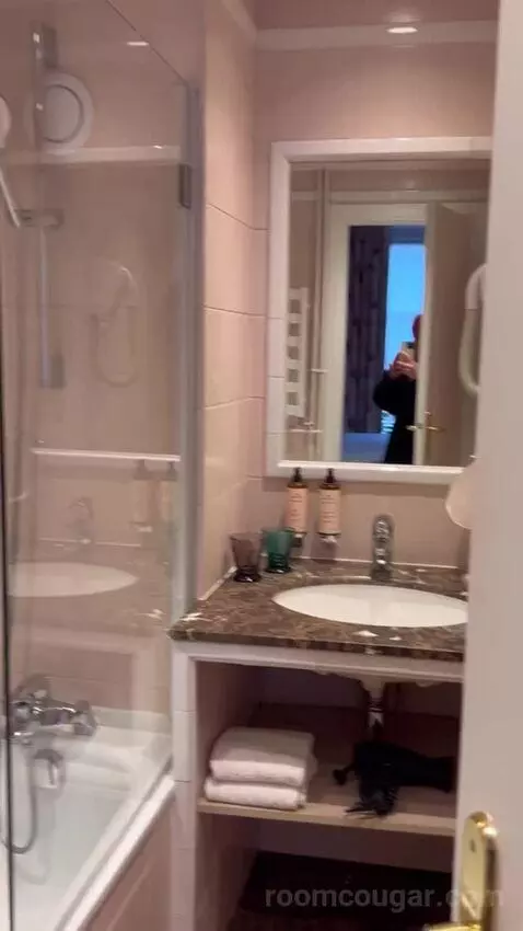 Classic Double Room (#30) bathroom picture #11
