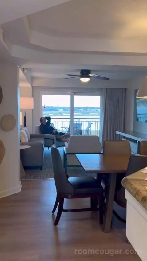 Two-Bedroom Villa with Balcony at Harbor Point (#409) view picture #4