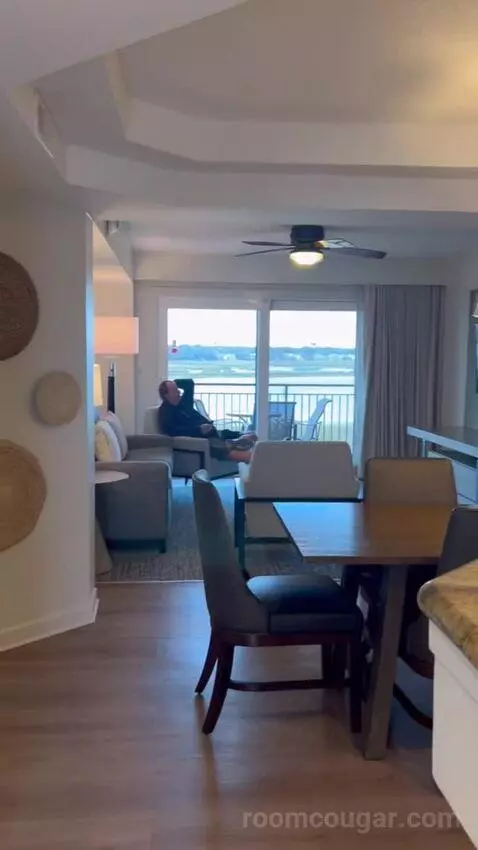 Two-Bedroom Villa with Balcony at Harbor Point (#409) view picture #5