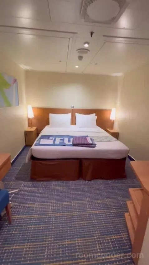 Interior Stateroom (#7344) bed picture #3