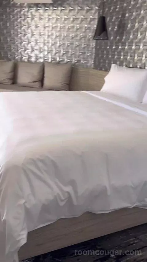 King Room with Oceanfront - Low Floor (#503) bed picture #4