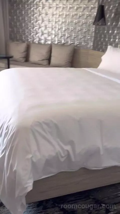King Room with Oceanfront - Low Floor (#503) bed picture #5