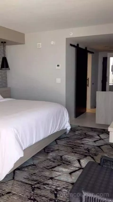 King Room with Oceanfront - Low Floor (#503) bed picture #10