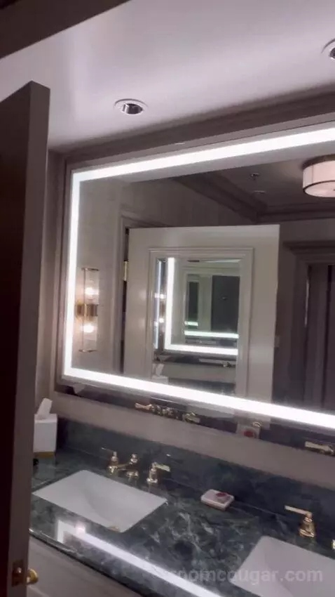 Venetian Luxury Two Queen Suite (#14533) bathroom picture #7