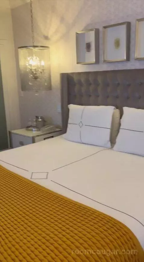 Premier Room (#1106) bed picture #4