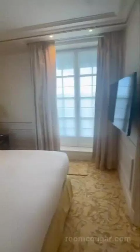 La Suite Chaillot bed picture #8